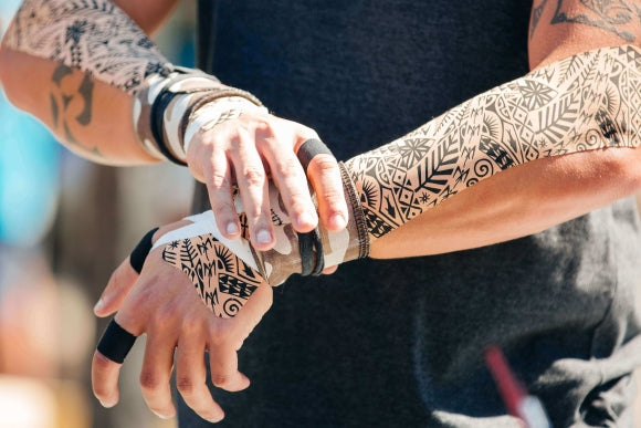 Dynamic Tape – Beige & Black Tattoo – mittlerer Widerstand
